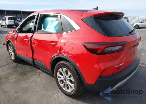 2024 Ford Escape Active z USA, uszkodzony, nr VIN 1FMCU0GN8RUA90650